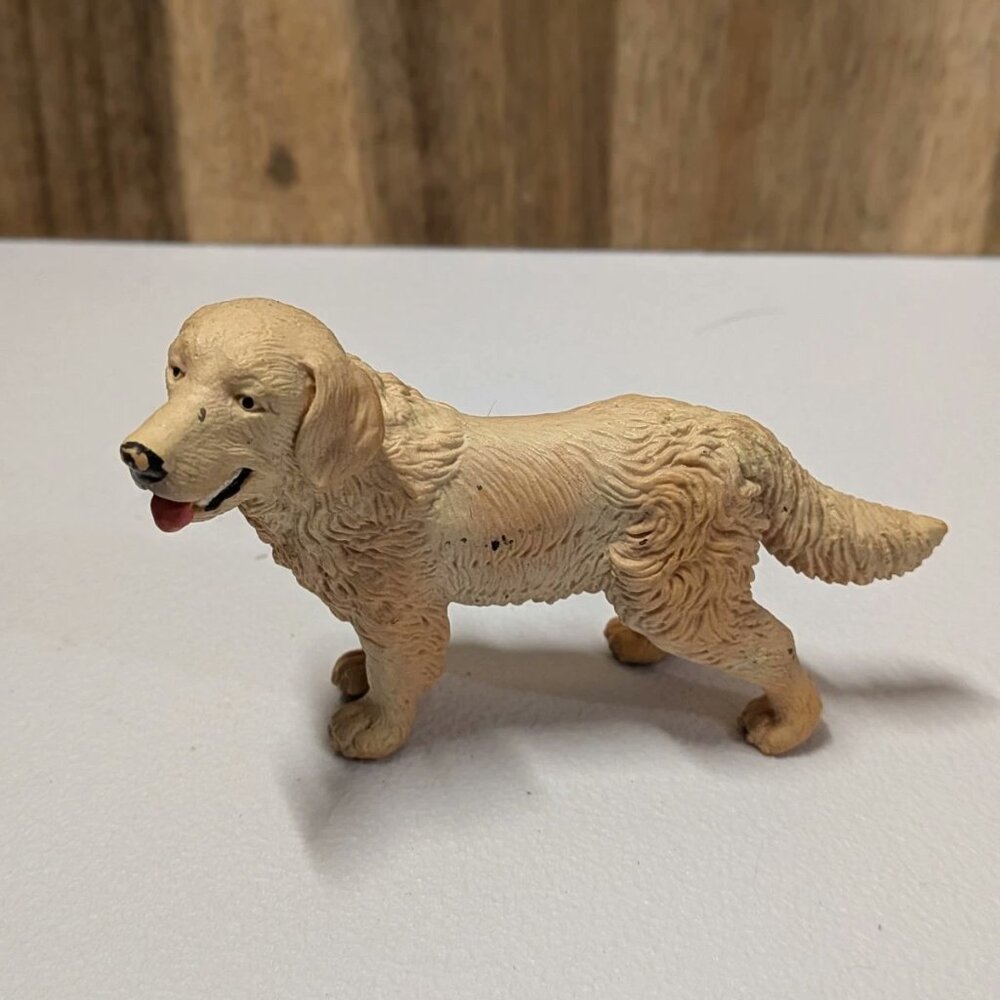 Vintage SCHLEICH 1995 Golden RETRIEVER DOG Animal Figure Toy Made In Germany